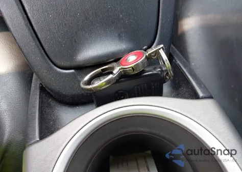 2013 Toyota Prius Two z USA, uszkodzony, nr VIN JTDKN3DU0D1645384